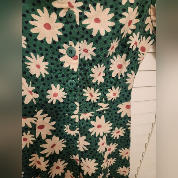 Princess Highway Floral Green Linen Dress With Daisy's. Size 6 Cottagecore! - Picture 5 of 12